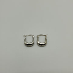 Diva Vanessa Hoop Earrings VS4 - Beauty Bar & Supply