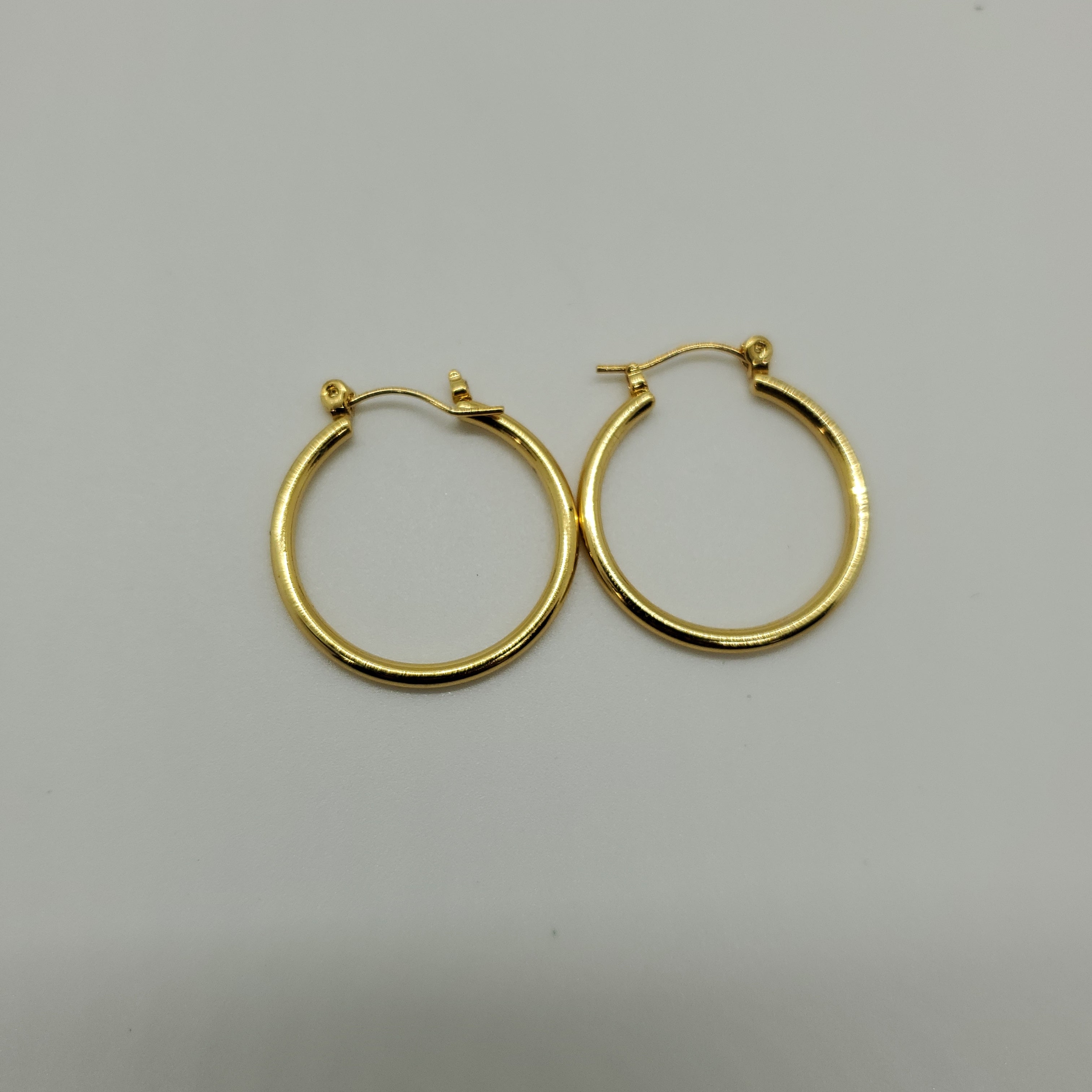 Diva 14 KT.G.F. Pincatch Hoop Earrings PKG4 - Beauty Bar & Supply